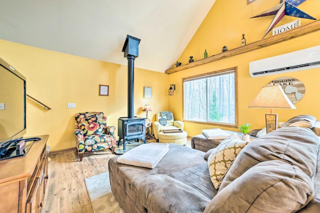 Higgins Lake Retreat - Hike, Swim, Relax! Roscommon Εξωτερικό φωτογραφία
